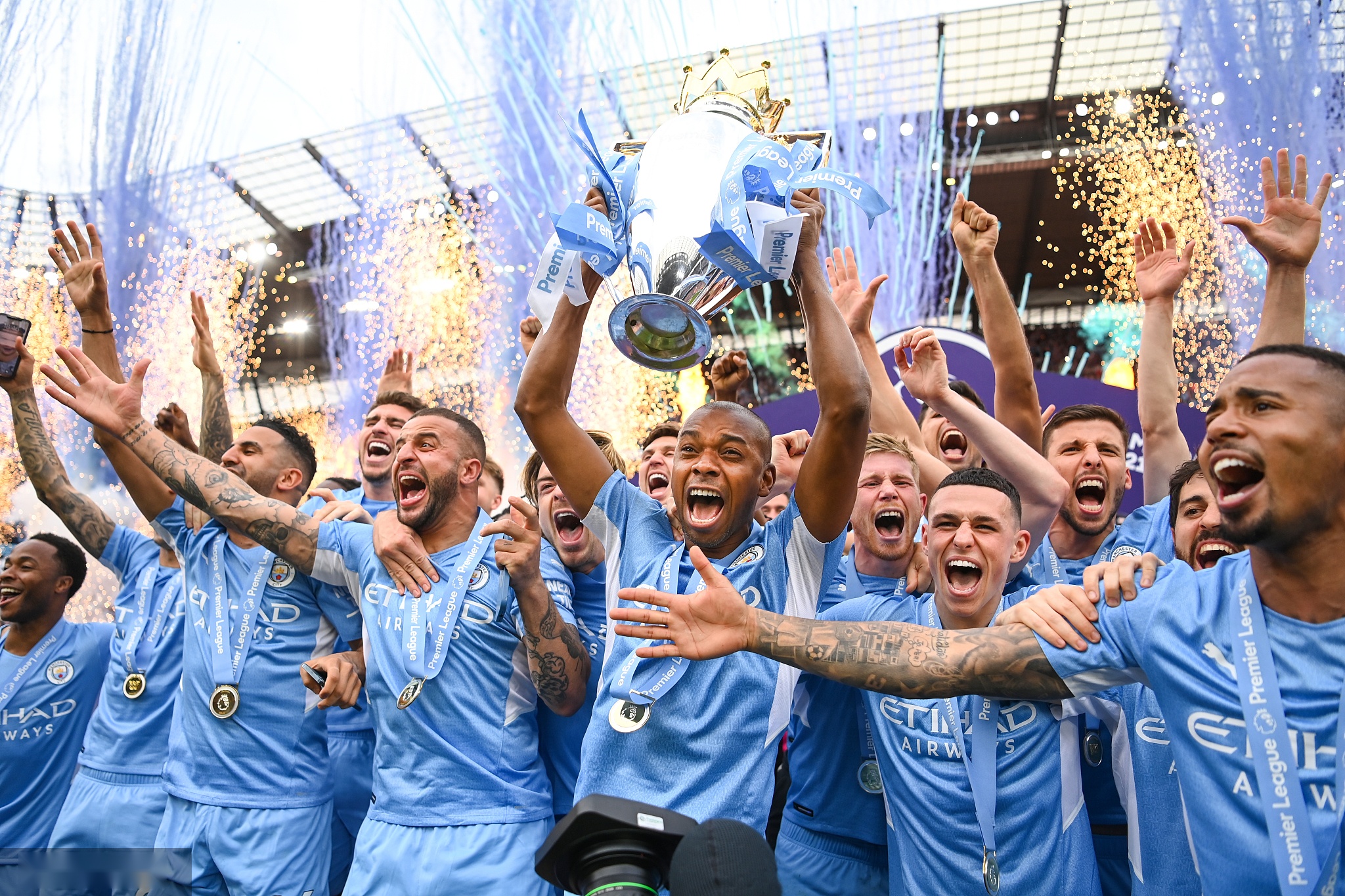 场外的种种 场外的种种