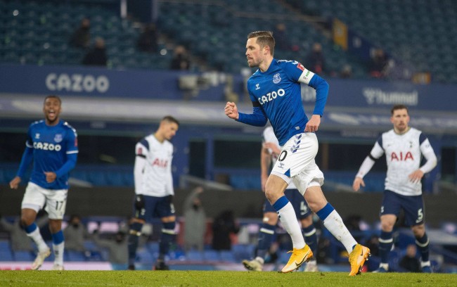 球或一对一 球或一对一